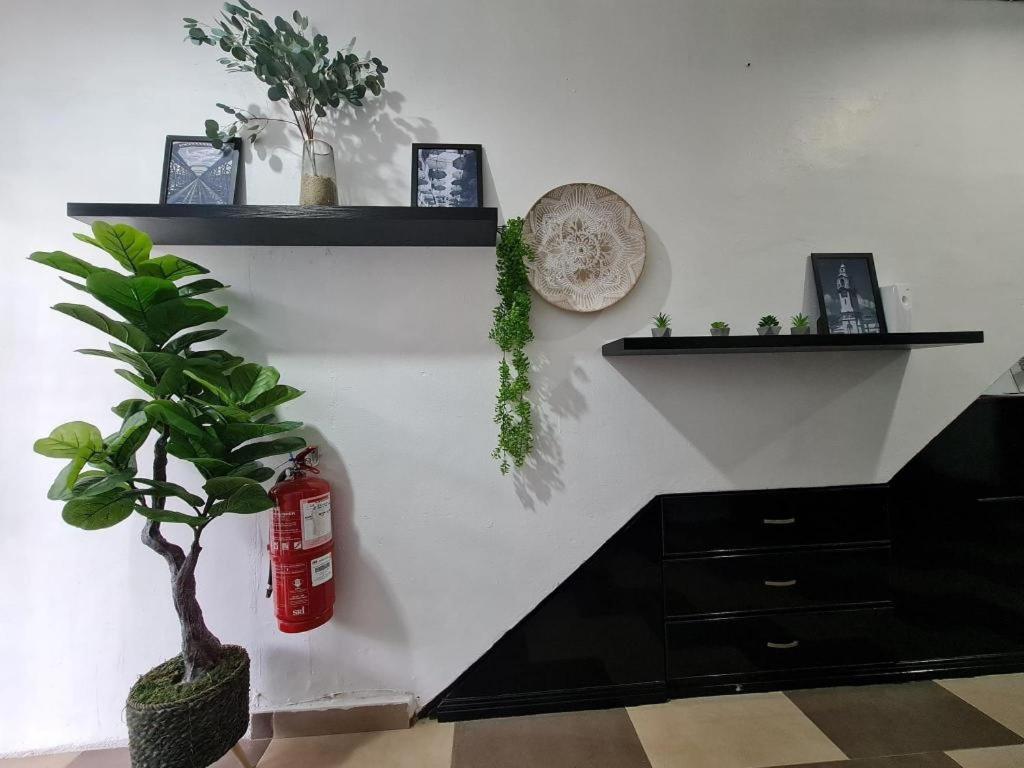Oyo 90936 Hotel Manjoi Inn อิโปห์ ภายนอก รูปภาพ