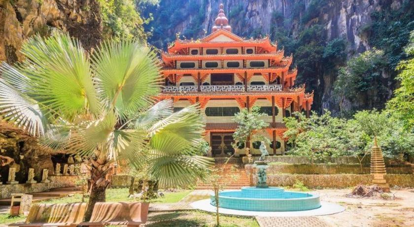 Oyo 90936 Hotel Manjoi Inn อิโปห์ ภายนอก รูปภาพ